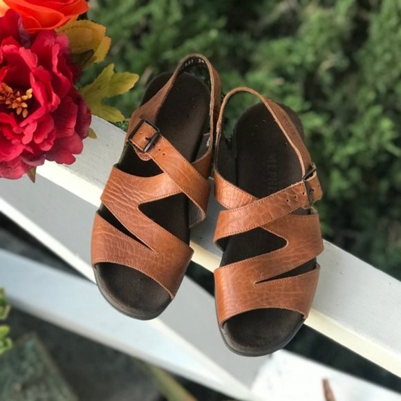 Women's Mephisto Open Toe Brown Leather Buckle - Picture 3 of 8